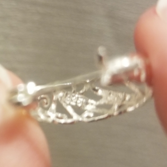 Like new: intricate sterling hoop earrings - Picture 3 of 4